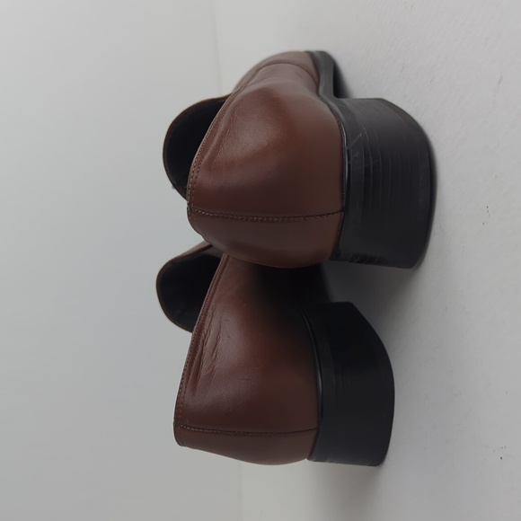 MUNRO Women's Chocolate Brown Leather Designer Loafers - Picture 5 of 5